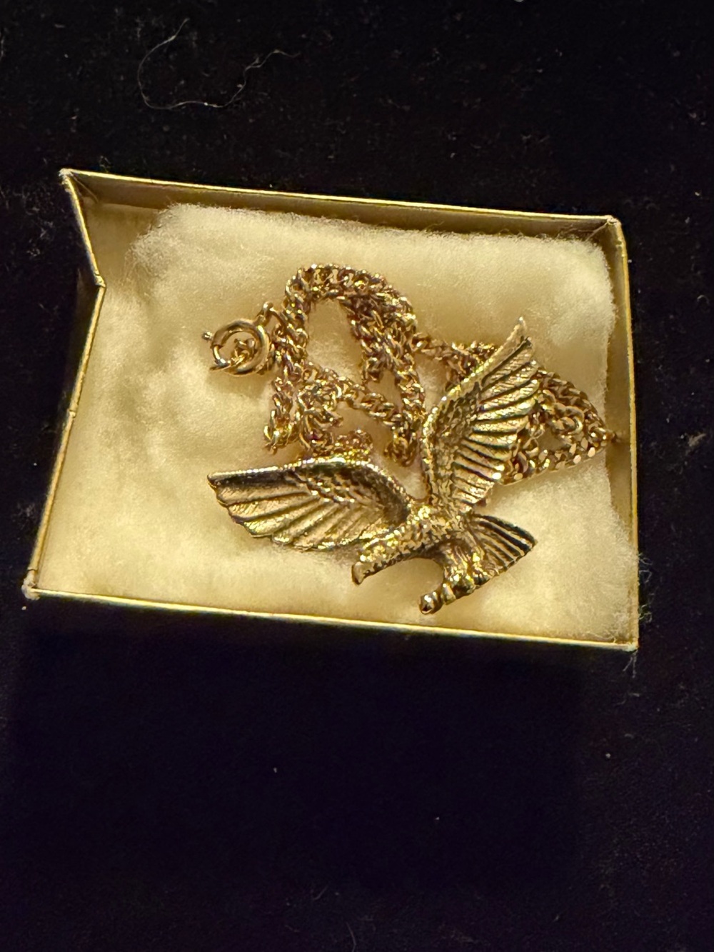 Vintage 1978 Avon Gold Eagle Pendant Necklace